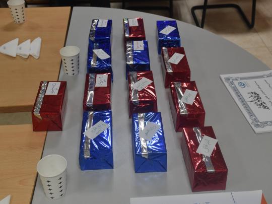 احتفالا بيوم العلم: الوكالة الوطنية للترددات تكرم المتفوقين من أبناء موظفيها