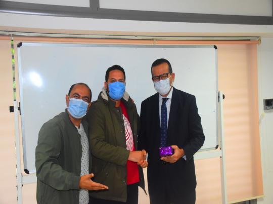 الوكالة الوطنية للترددات تحتفل بيوم العلم