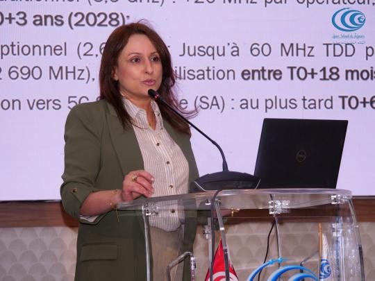 L’Agence Nationale des Fréquences a organisé, le mercredi 28 mai 2025, un atelier national intitulé &quot; Déploiement et Opportunités des Réseaux Privés 5G», à l’hôtel Royal ASBU à Tunis, en présence d’un parterre d’experts internationaux, d’acteurs nationaux du secteur des télécommunications ainsique des opérateurs publics de téléphonie mobile en Tunisie. Cet atelier visait à instaurer un dialogue national et une réflexion collective en vue d’établir les bases d’une approche concrète et claire pour le déploiem