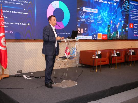 L’Agence Nationale des Fréquences a organisé, le mercredi 28 mai 2025, un atelier national intitulé &quot; Déploiement et Opportunités des Réseaux Privés 5G», à l’hôtel Royal ASBU à Tunis, en présence d’un parterre d’experts internationaux, d’acteurs nationaux du secteur des télécommunications ainsique des opérateurs publics de téléphonie mobile en Tunisie. Cet atelier visait à instaurer un dialogue national et une réflexion collective en vue d’établir les bases d’une approche concrète et claire pour le déploiem